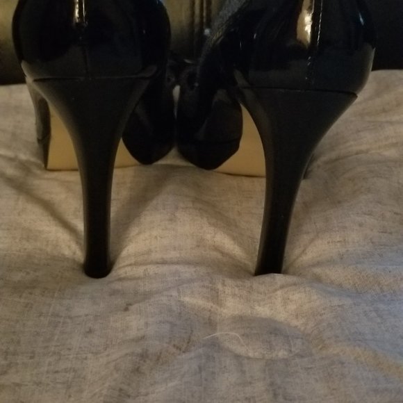 Heels - Picture 3 of 6